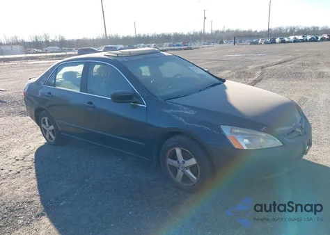2005 Honda Accord 2.4 Ex from USA, damaged, VIN 1HGCM56755A087075
